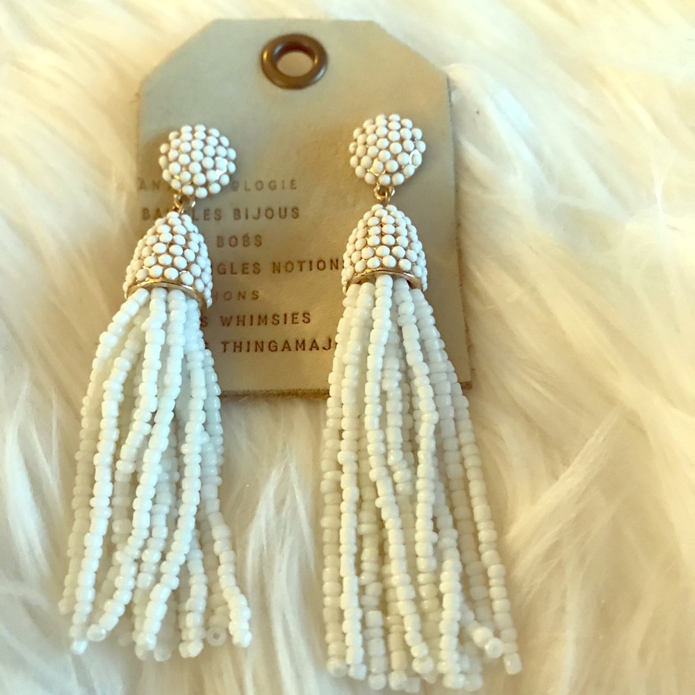 Anthropologie /earring/white end gold